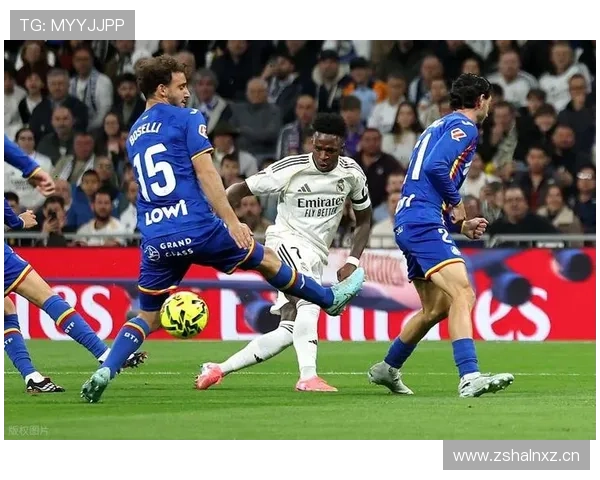 皇马进攻结构失衡问题显现，当前阶段对赛季表现造成影响